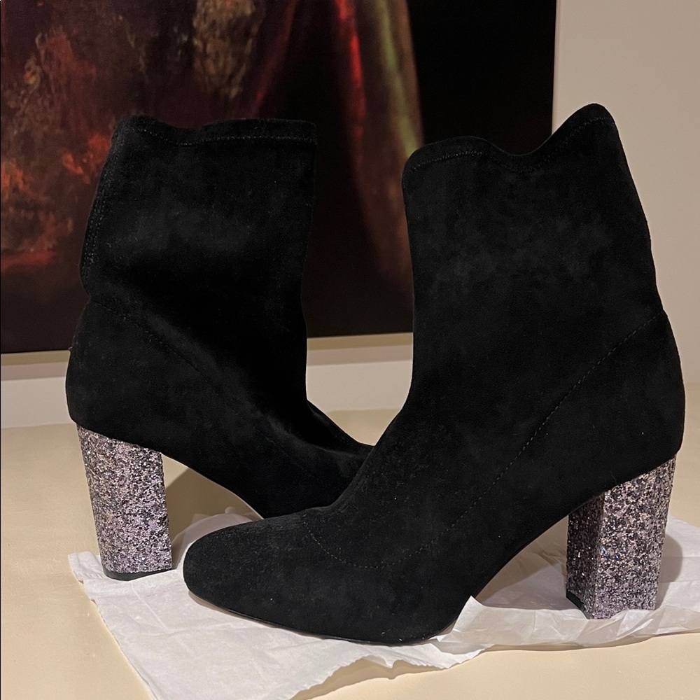 Badgley Mischka Black Suede Boots with Glitter Heel